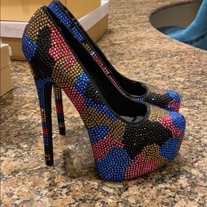 Steve Madden heel multi color sz 7 platform